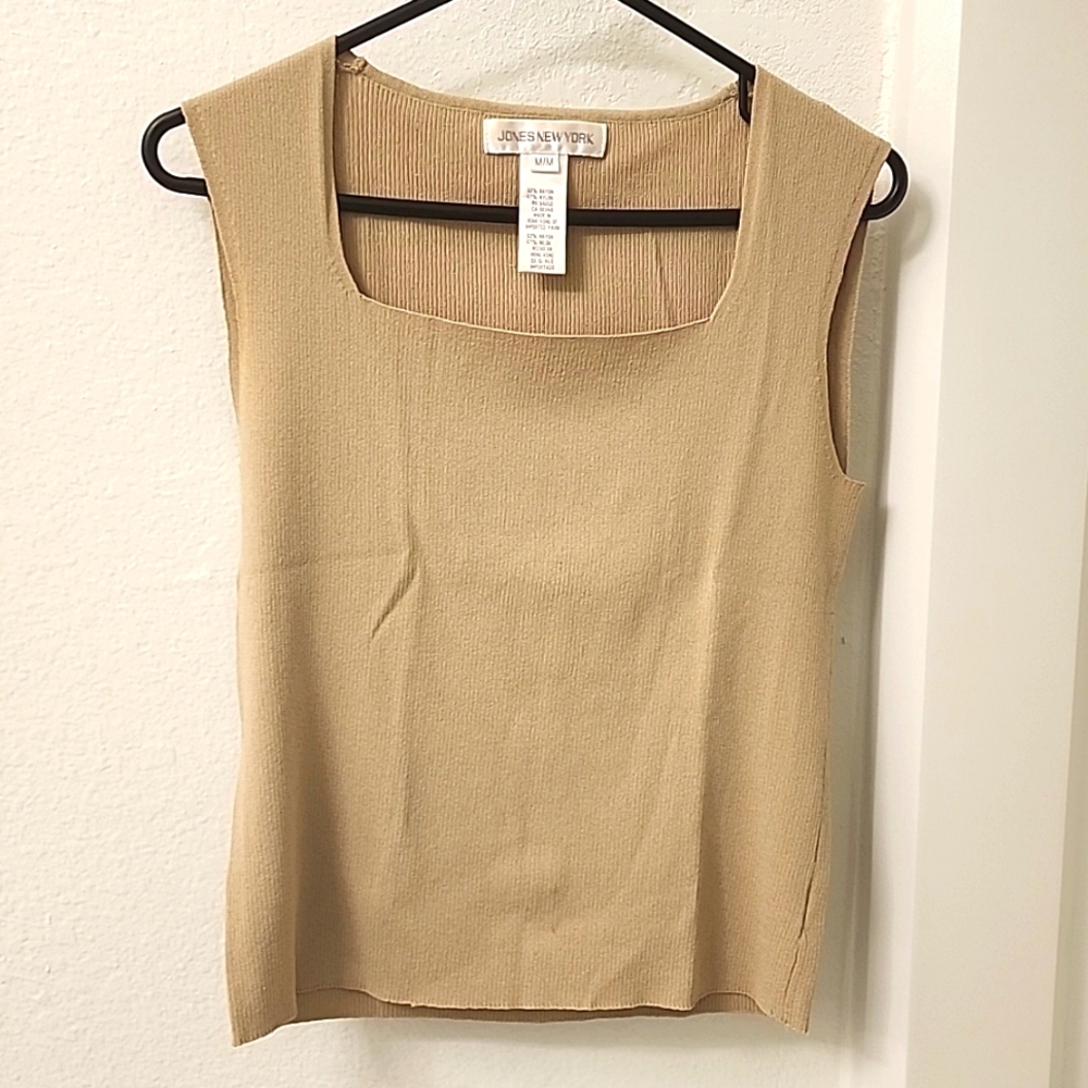 Jones New York Med Tank